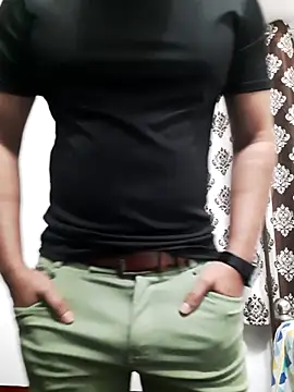 Guyinshortss online show from 11-29-25, 07:50