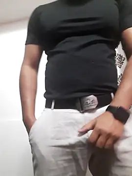 Guyinshortss online show from 04-14-26, 07:31