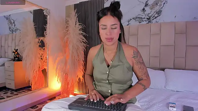 EmmaTorres  online show from 02-23-26, 09:12