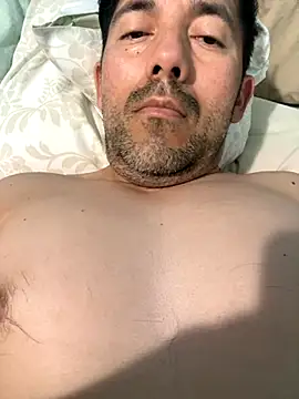 Snapshot of Papilobo12 chatting on 10-07-25, 01:19 Papilobo12 online show from 10-07-25, 01:19