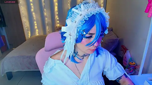 Snapshot of mily_milk_ chatting on 07-14-26, 10:21 mily milk online show from 07-14-26, 10:21