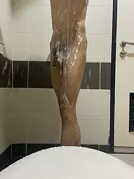 Snapshot of zeck80 chatting on 12-13-24, 08:20 zeck80 online show from 12-13-24, 08:20