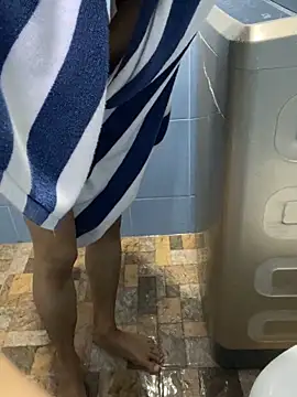 Snapshot of zeck80 chatting on 10-04-25, 01:47 zeck80 online show from 10-04-25, 01:47