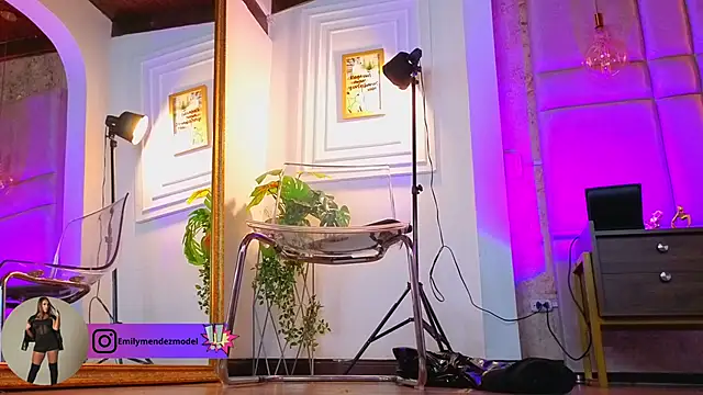 AlessiaLondon online show from 06-03-26, 02:33