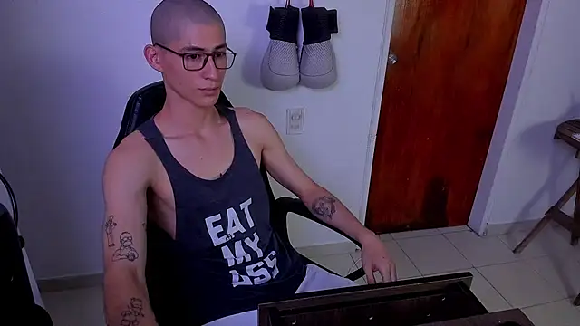 Snapshot of Jaack_str chatting on 12-03-24, 09:34 Jaack str online show from 12-03-24, 09:34