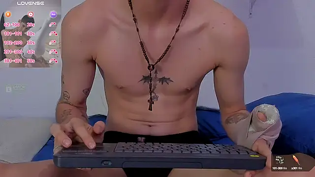 Snapshot of Jaack_str chatting on 03-05-25, 12:16 Jaack str online show from 03-05-25, 12:16