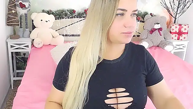 Snapshot of MilenaMiler_X chatting on 01-04-25, 05:27 MilenaMiler X online show from 01-04-25, 05:27