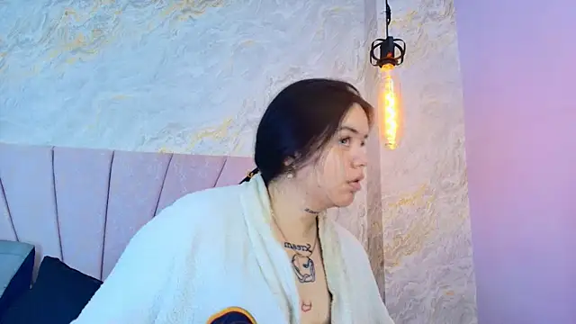Mia candy 0 online show from 07-12-26, 12:07