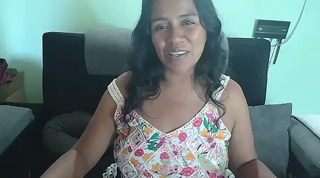 Snapshot of saggil23 chatting on 12-11-24, 01:39 saggil23 online show from 12-11-24, 01:39