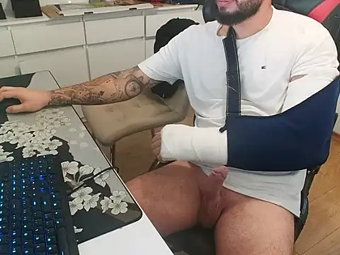 prezydentcam online show from 10-13-25, 08:36