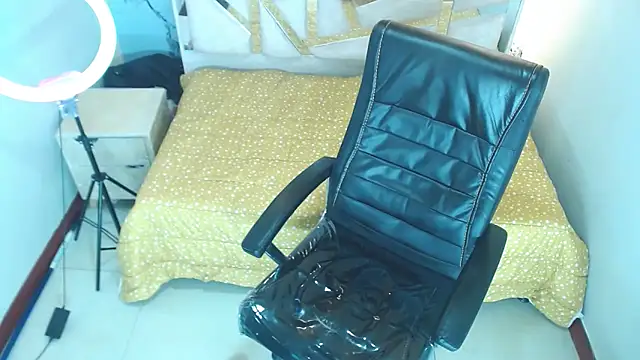 Salome Milf202 online show from 11-12-25, 03:07