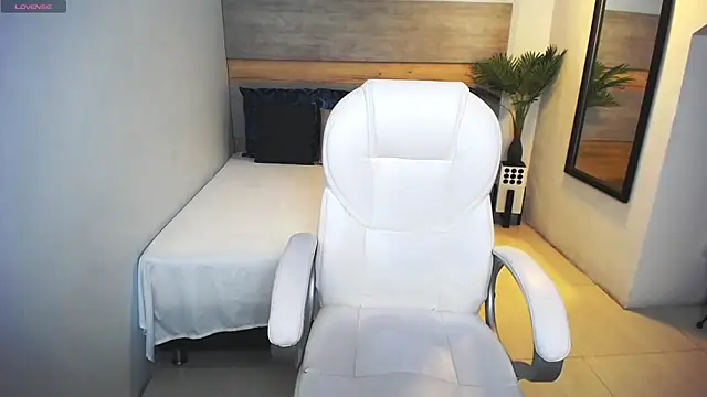 liseth fox online show from 02-26-25, 11:26