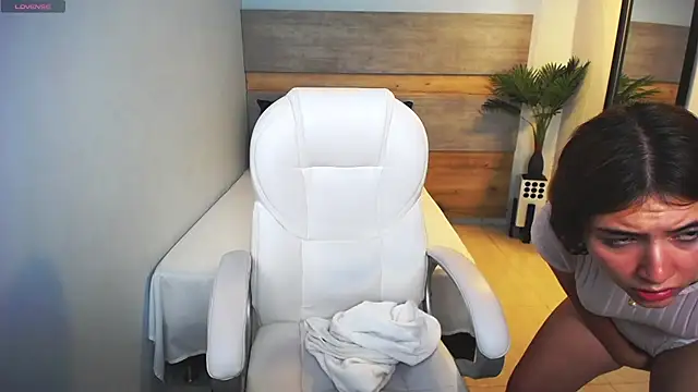 liseth fox online show from 02-27-25, 02:32