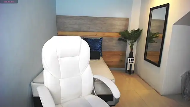 liseth fox online show from 03-05-25, 07:17