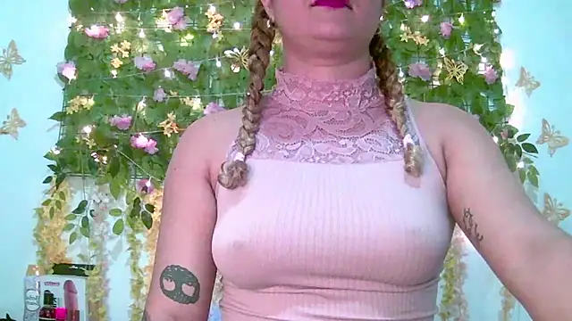 Crysrus online show from 03-22-26, 12:03