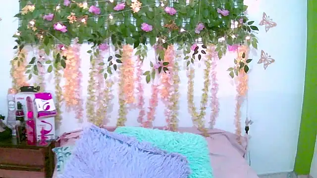 Crysrus online show from 03-31-26, 07:25