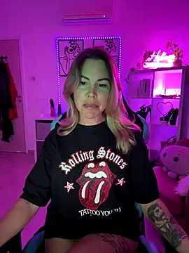 Lara Bergmann online show from 11-27-25, 03:03