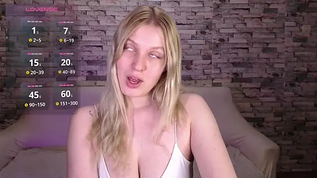 EmiliaDuchess online show from 03-29-26, 03:45