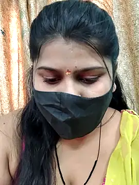 Hotty-simran online show from 12-23-25, 04:43