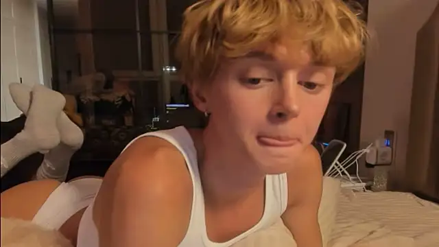 agelandreww online show from 04-20-26, 05:26