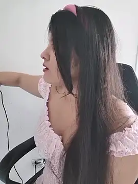 lilpervertgirl online show from 04-04-26, 08:17