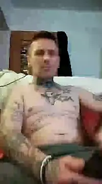 Snapshot of Schabernack1990 chatting on 01-29-25, 01:37 Schabernack1990 online show from 01-29-25, 01:37