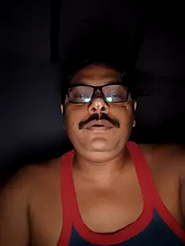 Snapshot of Srmotrs chatting on 03-01-26, 07:05 Srmotrs online show from 03-01-26, 07:05