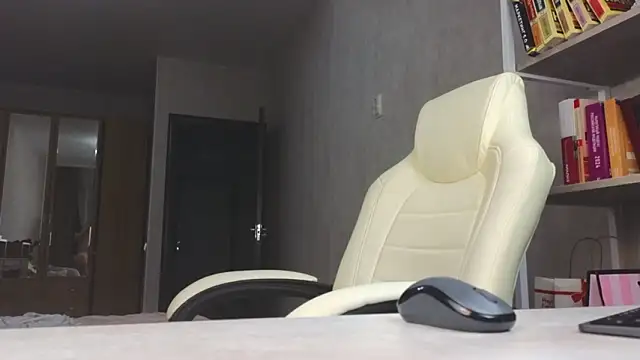 Marietta Castro online show from 03-16-26, 03:16