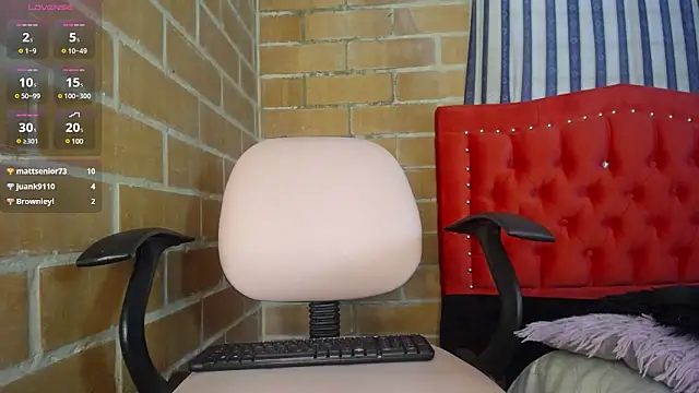 Snapshot of sharol_espitia chatting on 03-08-25, 10:34 sharol espitia online show from 03-08-25, 10:34