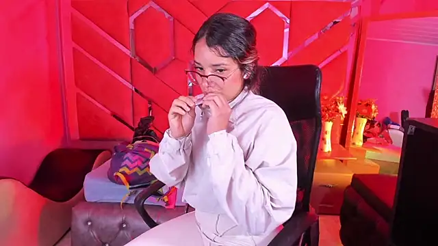 Olivia Fox69 online show from 03-13-26, 03:46