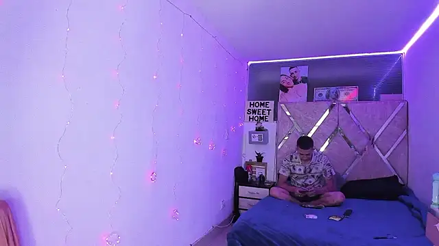 parejacaliente20154 online show from 02-09-26, 10:41