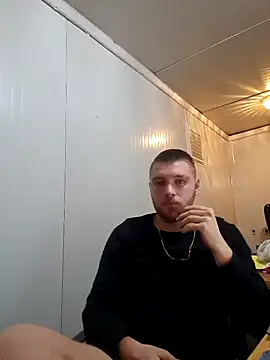 Snapshot of Franso13 chatting on 12-25-24, 10:27 Franso13 online show from 12-25-24, 10:27