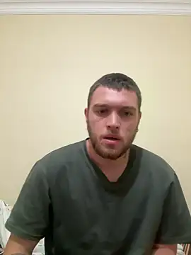 Snapshot of Franso13 chatting on 12-16-25, 06:46 Franso13 online show from 12-16-25, 06:46