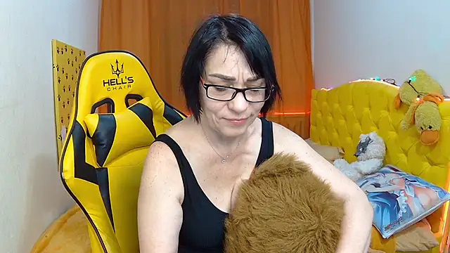 Snapshot of SandraHormas chatting on 01-25-25, 01:30 SandraHormas online show from 01-25-25, 01:30