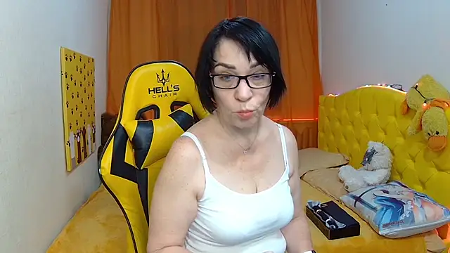 Snapshot of SandraHormas chatting on 01-26-25, 07:32 SandraHormas online show from 01-26-25, 07:32