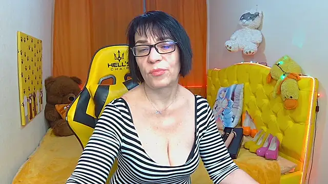 Snapshot of SandraHormas chatting on 02-06-25, 07:56 SandraHormas online show from 02-06-25, 07:56