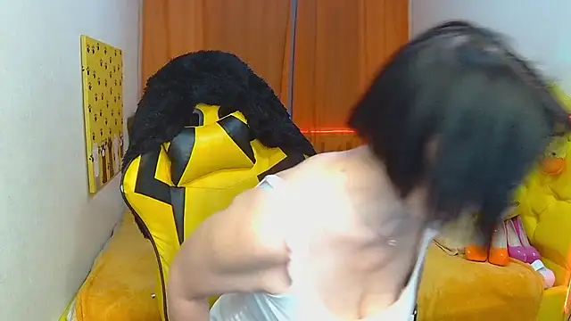 Snapshot of SandraHormas chatting on 02-19-25, 10:34 SandraHormas online show from 02-19-25, 10:34