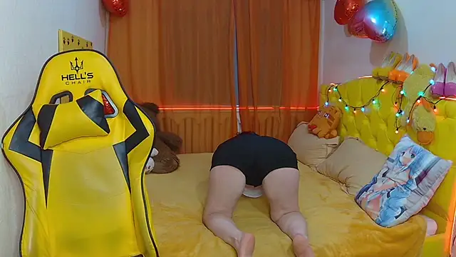 Snapshot of SandraHormas chatting on 03-03-25, 10:38 SandraHormas online show from 03-03-25, 10:38