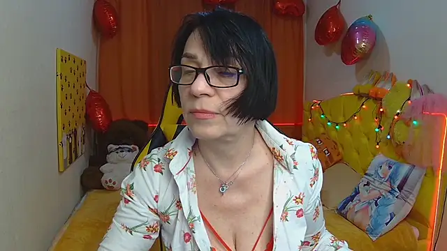 Snapshot of SandraHormas chatting on 03-15-25, 02:12 SandraHormas online show from 03-15-25, 02:12