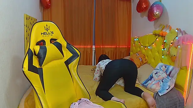 Snapshot of SandraHormas chatting on 03-16-25, 02:00 SandraHormas online show from 03-16-25, 02:00