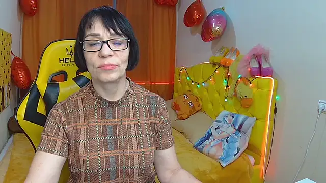 Snapshot of SandraHormas chatting on 03-17-25, 05:27 SandraHormas online show from 03-17-25, 05:27