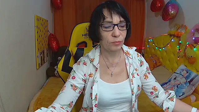 Snapshot of SandraHormas chatting on 03-20-25, 11:27 SandraHormas online show from 03-20-25, 11:27