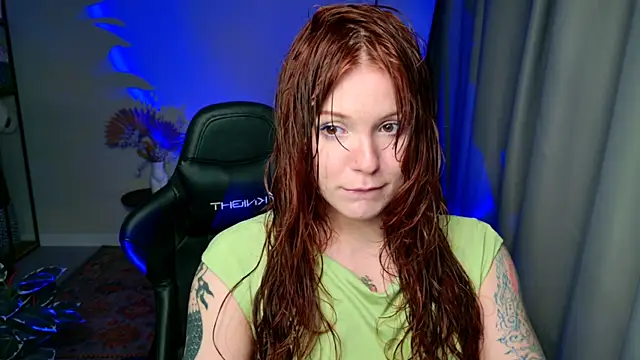 Snapshot of Elsie_Ginger chatting on 07-06-26, 10:23 Elsie Ginger online show from 07-06-26, 10:23