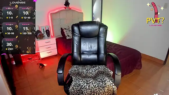 vampirellaa crazy  online show from 12-04-24, 01:47