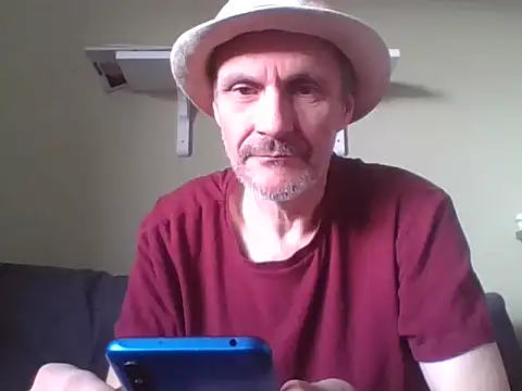 Snapshot of Zed0l1Mod chatting on 12-15-24, 09:35 Zed0l1Mod online show from 12-15-24, 09:35