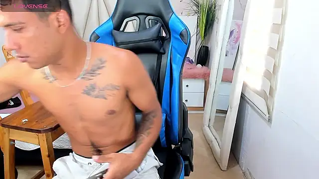 Backsex boy online show from 02-08-25, 03:21