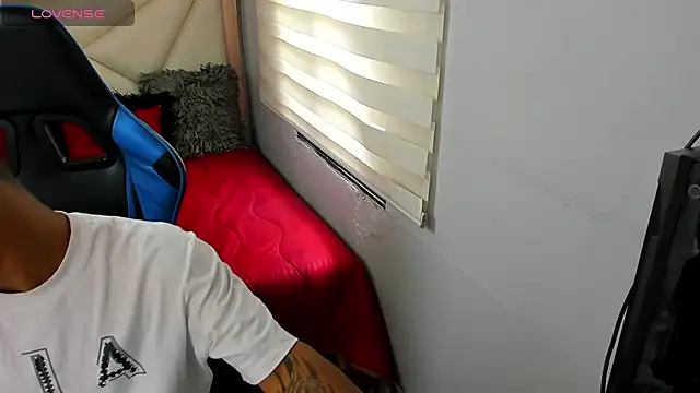 Backsex boy online show from 10-31-25, 03:35