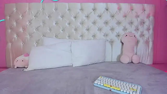 Julieta Cortes   online show from 02-02-26, 12:04