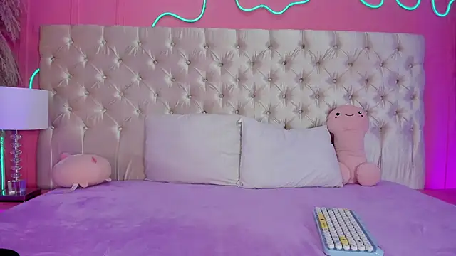 Julieta Cortes   online show from 03-13-26, 11:39