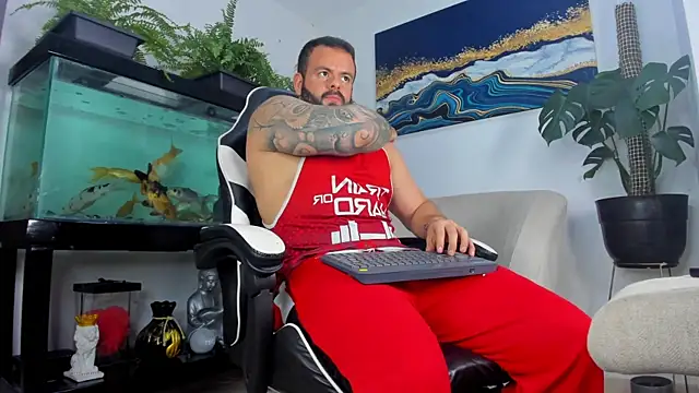 Snapshot of Johnnygrayson1 chatting on 06-05-26, 12:28 Johnnygrayson1 online show from 06-05-26, 12:28